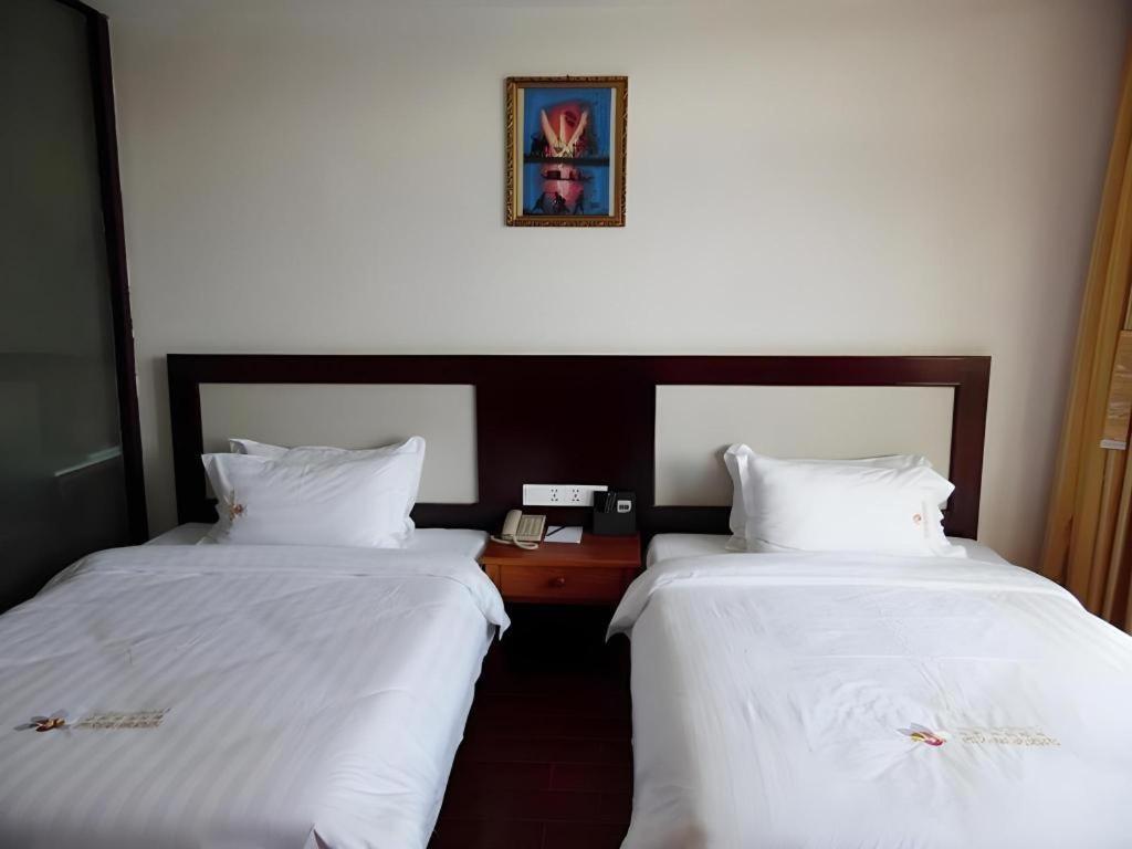 Xishuangbanna Hotel Managed By Xandria Hotel Luang Prabang Eksteriør billede