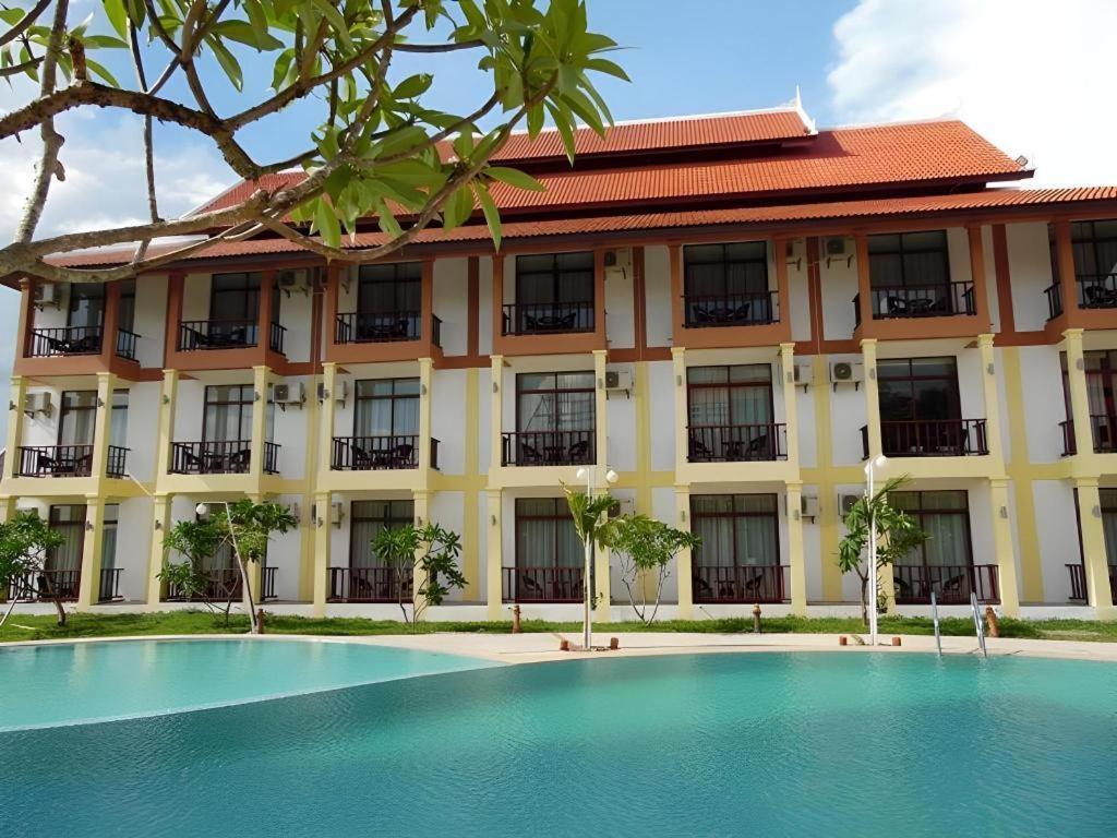 Xishuangbanna Hotel Managed By Xandria Hotel Luang Prabang Eksteriør billede